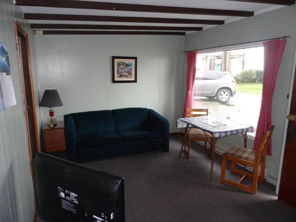 Oceanside Villas Sechelt Exterior photo